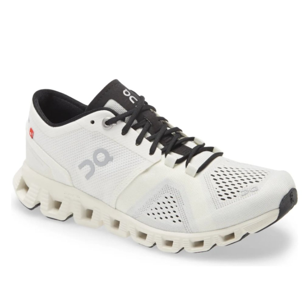 On Running Cloud X Training Shoe White Black